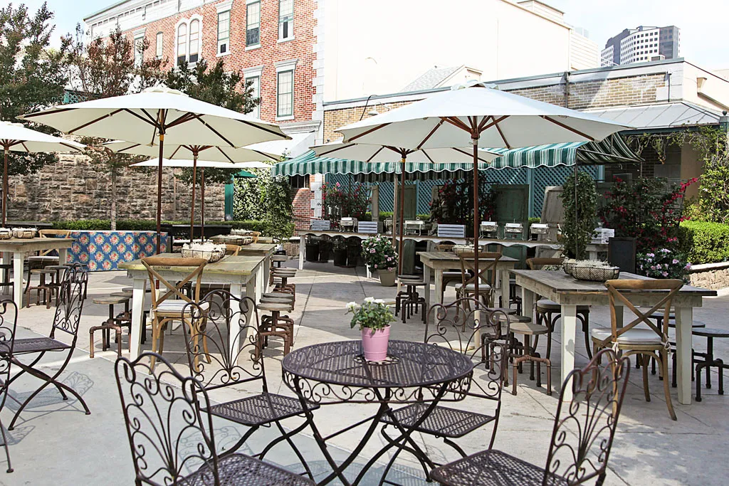 French Country Picnic 01