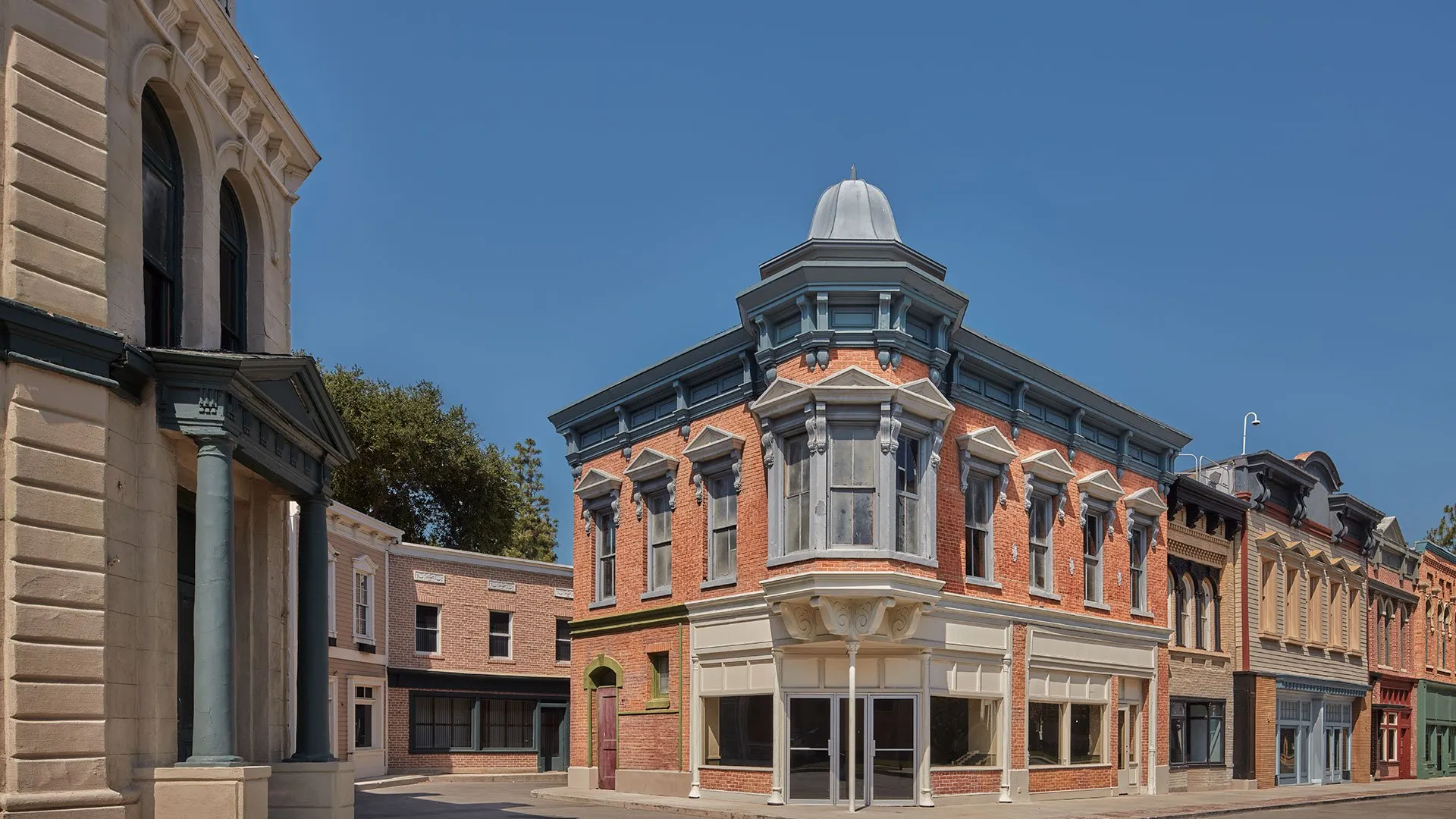 Midwest Business & Residential Street